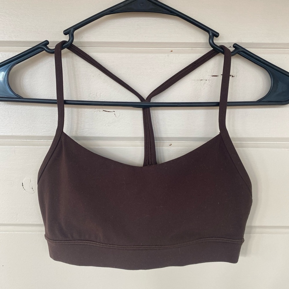 🛑SOLD🛑Lululemon Women's Sports Bra Flow Y Nulu Size 4 Dark Brown